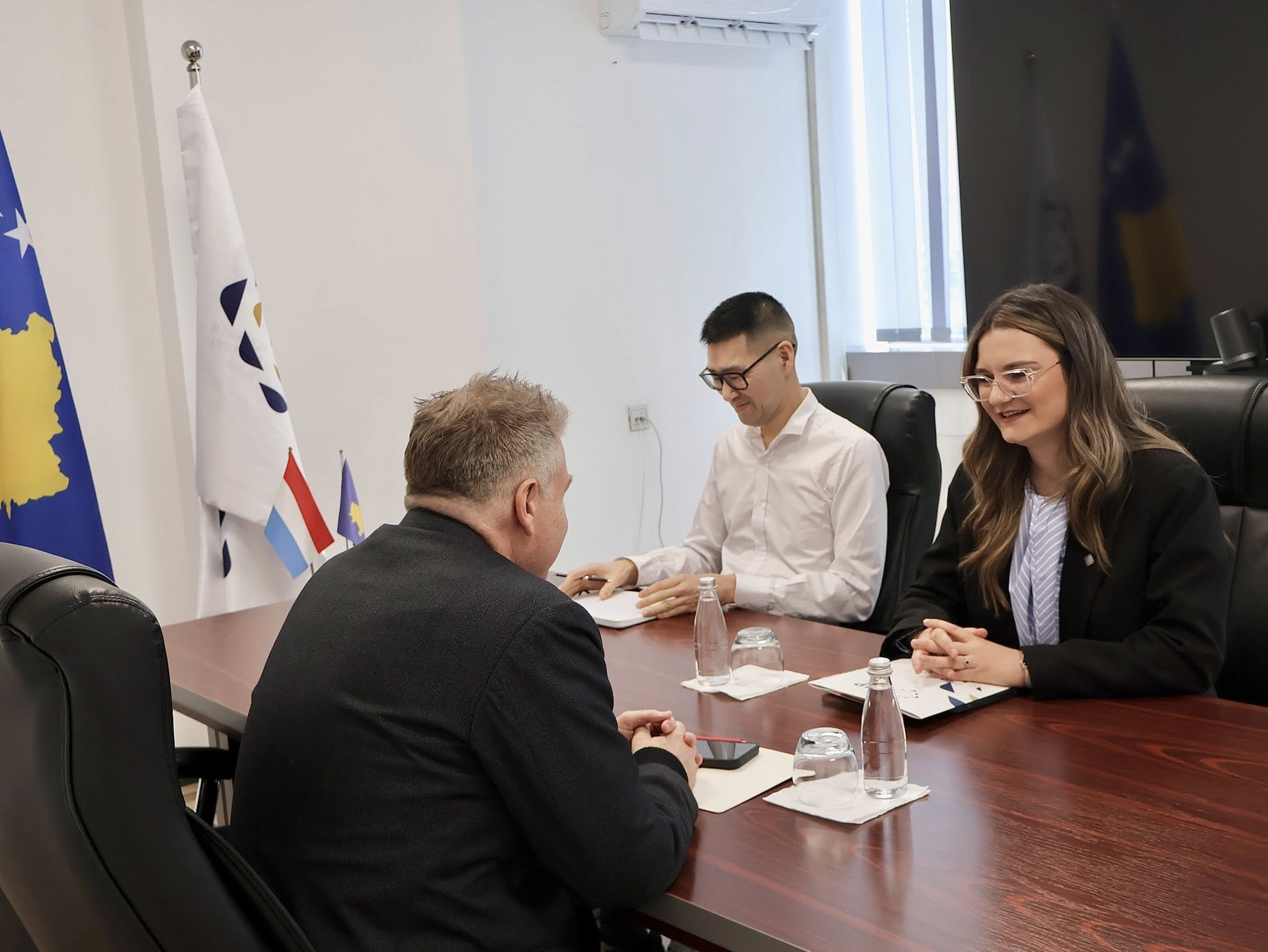 The Inspector General, Lyra Osmani, welcomed the Ambassador of Luxembourg to Kosova, H.E. Mr. Eric Dietz