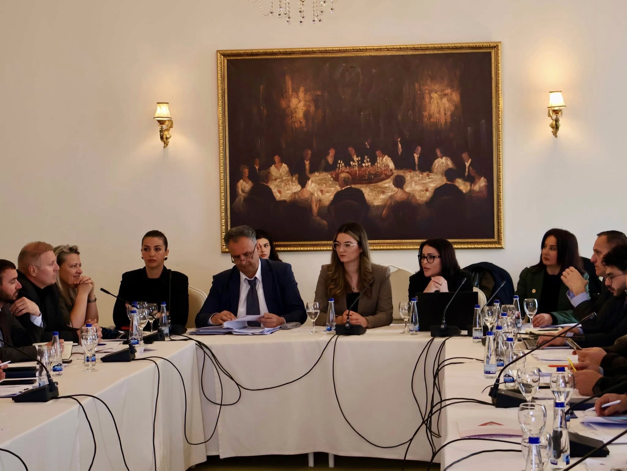 Trajnim me gjyqtarë dhe përfaqësues të inspektorateve qendrore dhe komunale